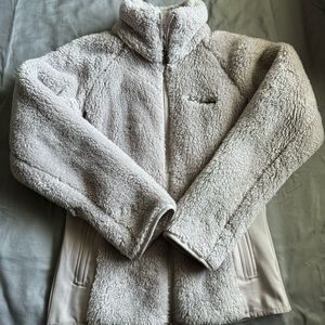 New without tag Columbia Sherpa jacket